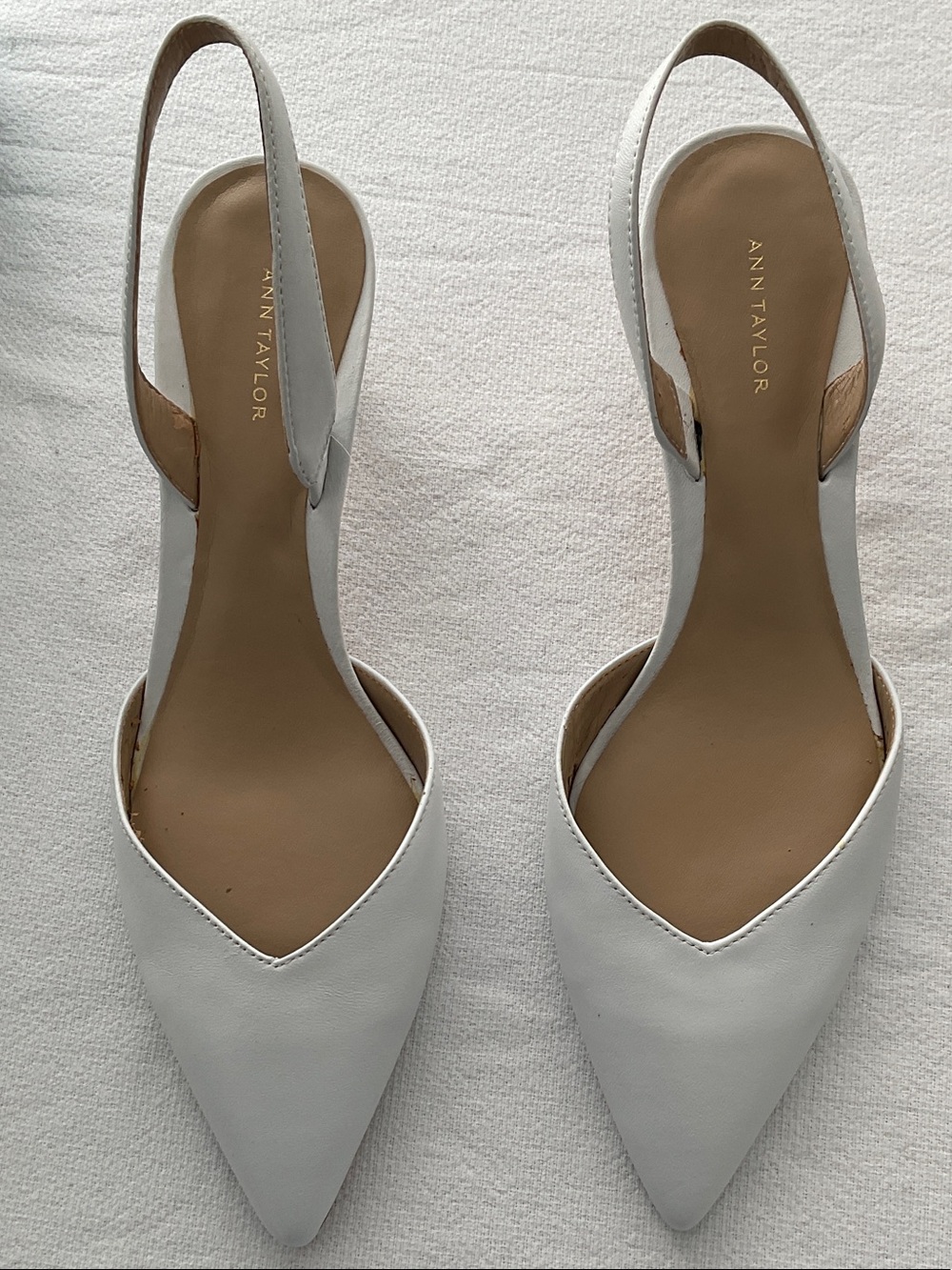 Ann Taylor White Pointed Slingback Heels